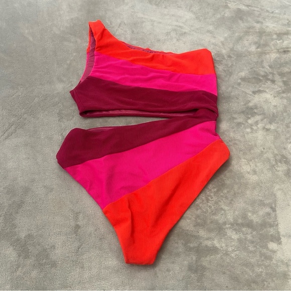 New! Beach Riot Joyce swimsuit be mine colorblock 27910 - Picture 4 of 8